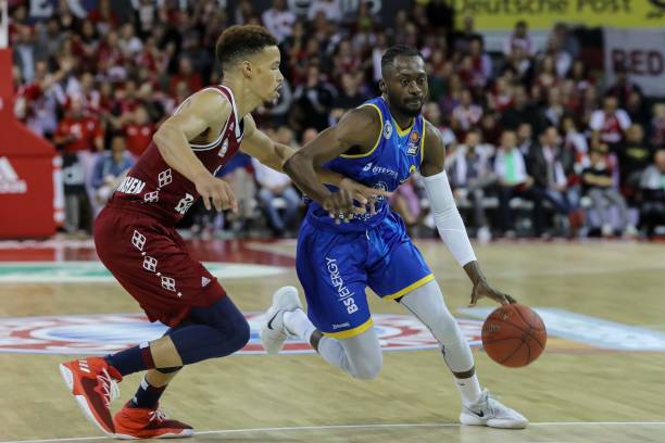 表现可谓旗 表现可谓旗