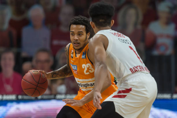 支撑他坚持 支撑他坚持